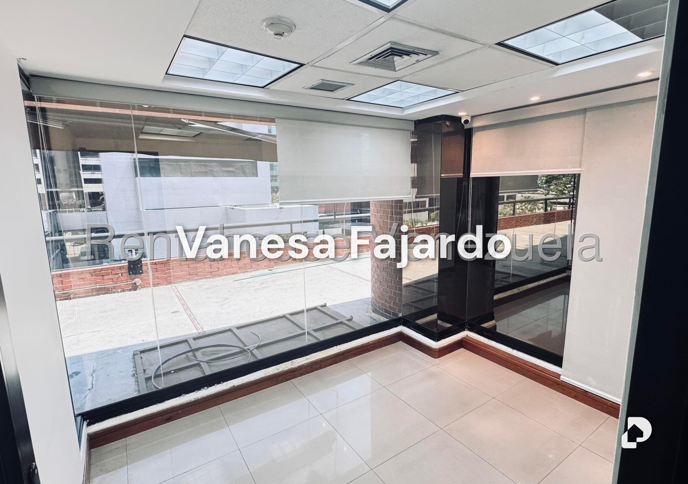 Office in El Rosal, Caracas – 27