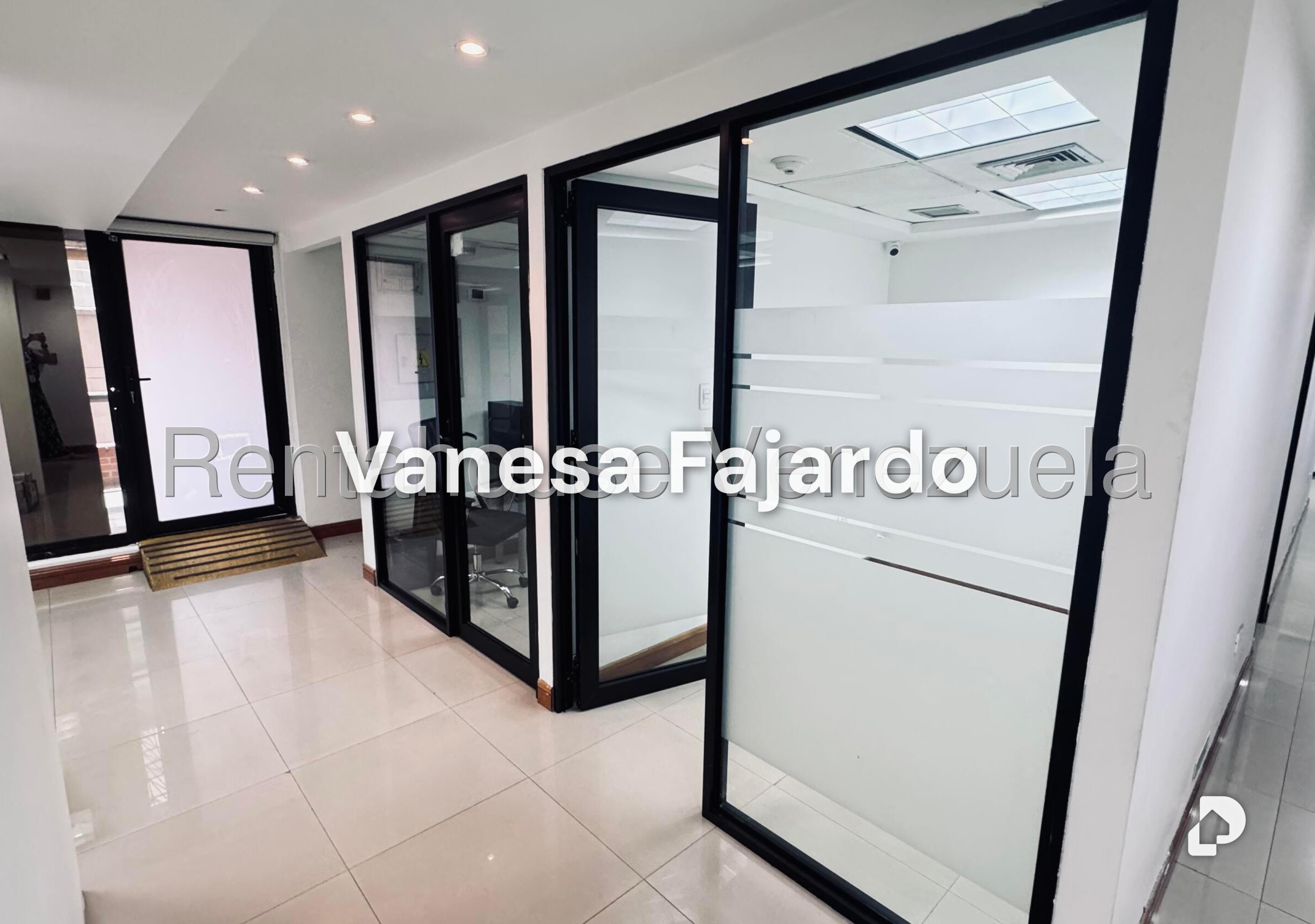Office in El Rosal, Caracas – 24