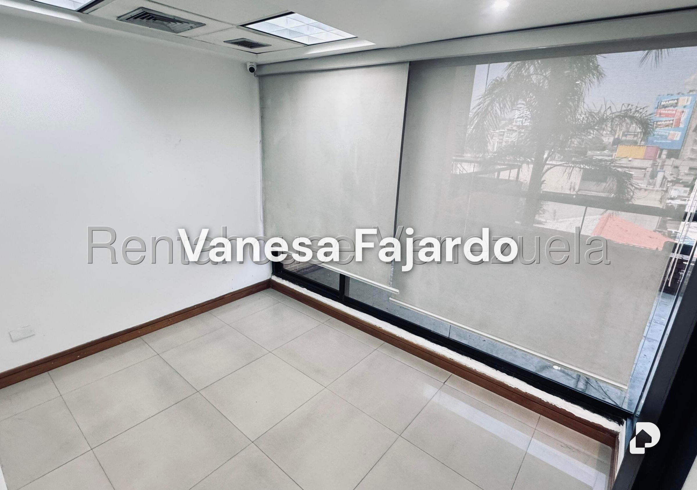 Office in El Rosal, Caracas – 15