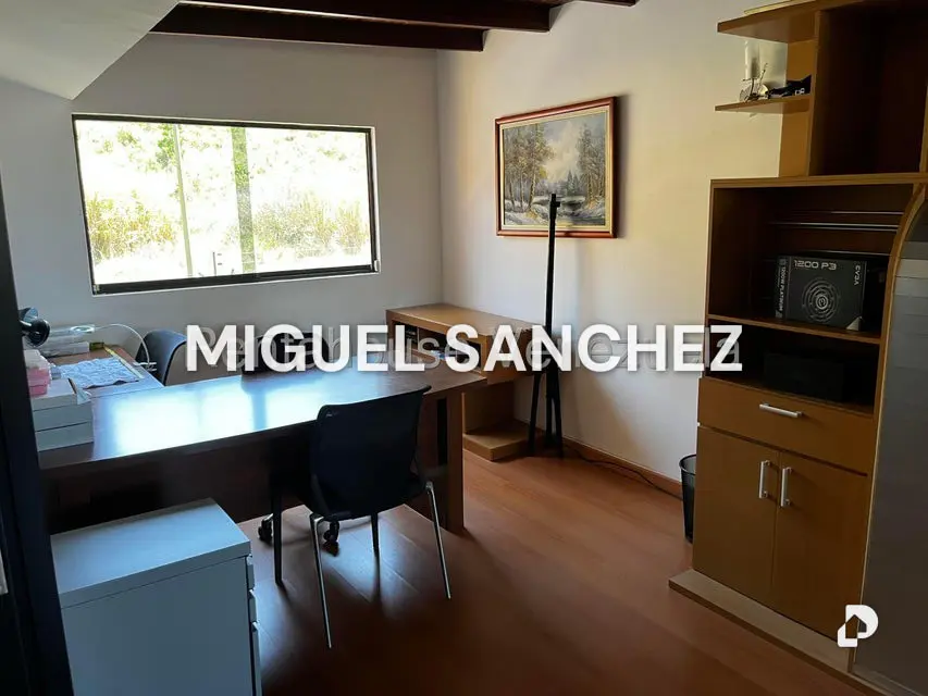 Casa en Alto Hatillo, Caracas – 16