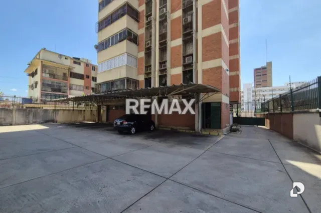 Apartamento en Sector Delicias, Maracaibo – 15