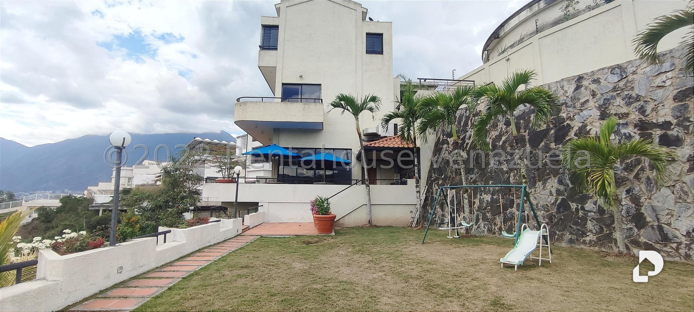 House in El Cafetal, Caracas – 22
