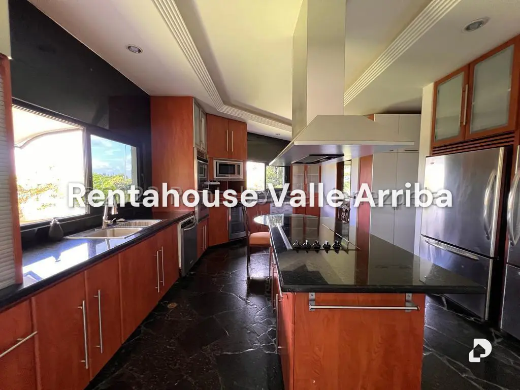 House in Loma Linda, Caracas – 18