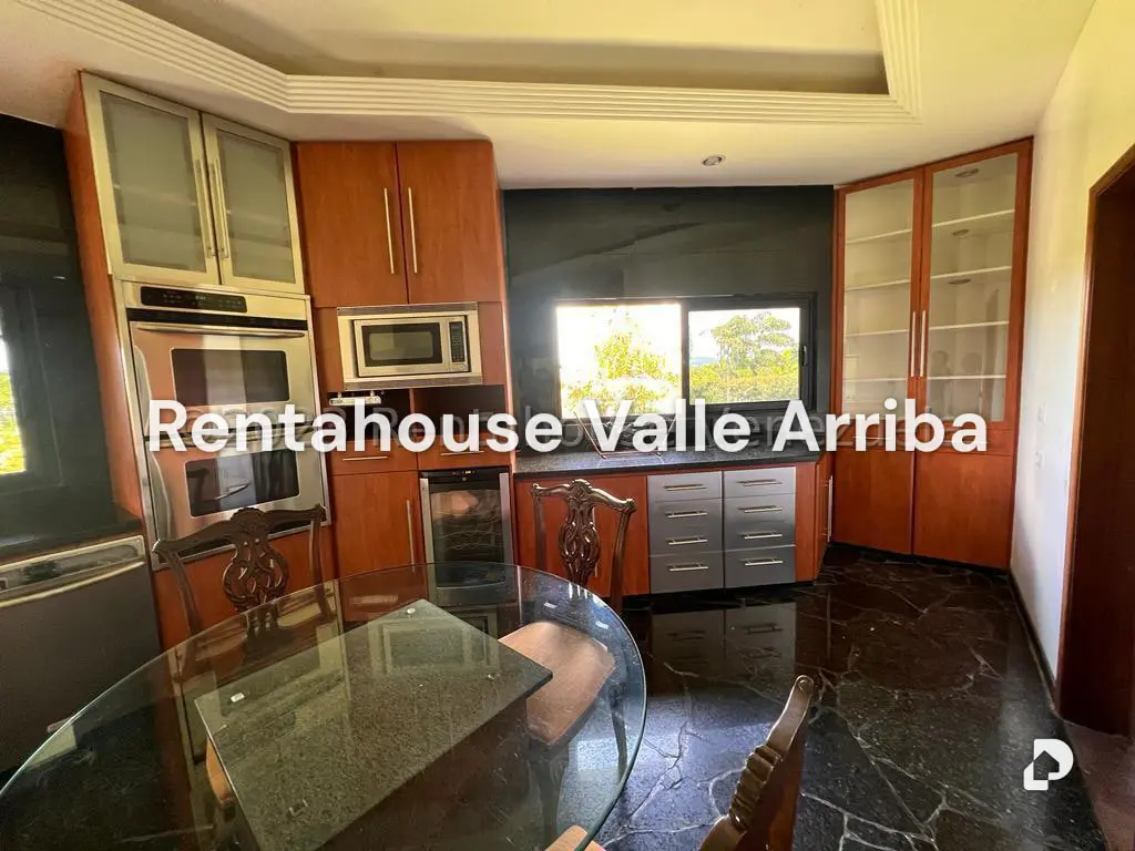 House in Loma Linda, Caracas – 19