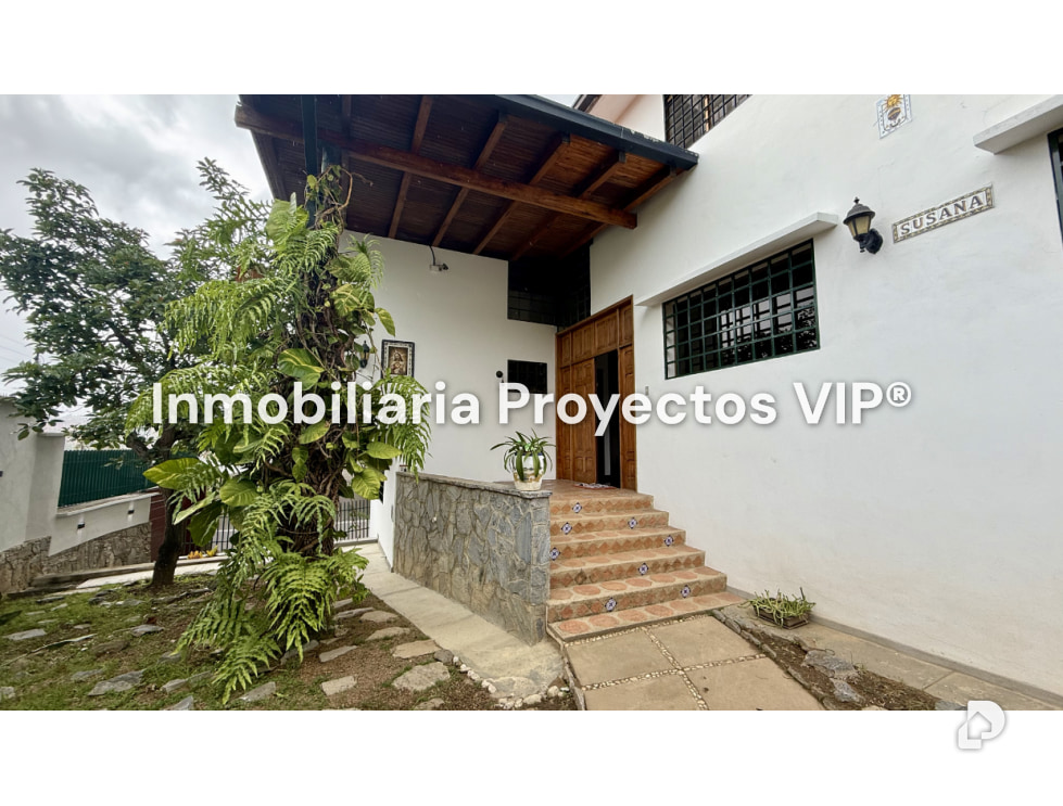 Casa en Lomas De La Trinidad, Caracas – 2