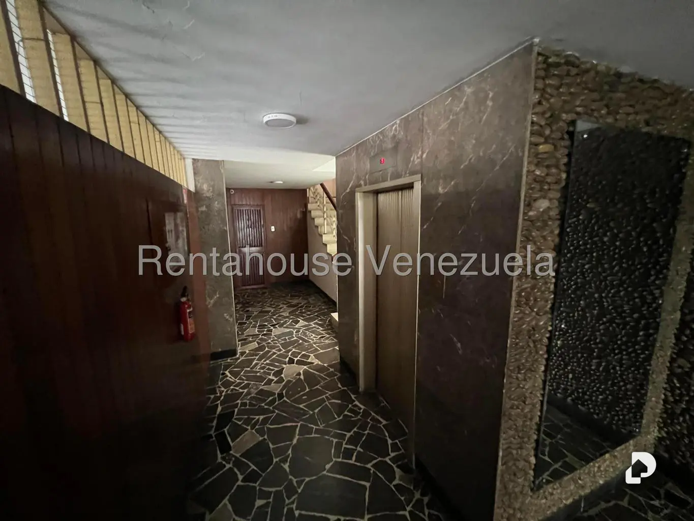 Apartamento en Bello Monte, Caracas – 2