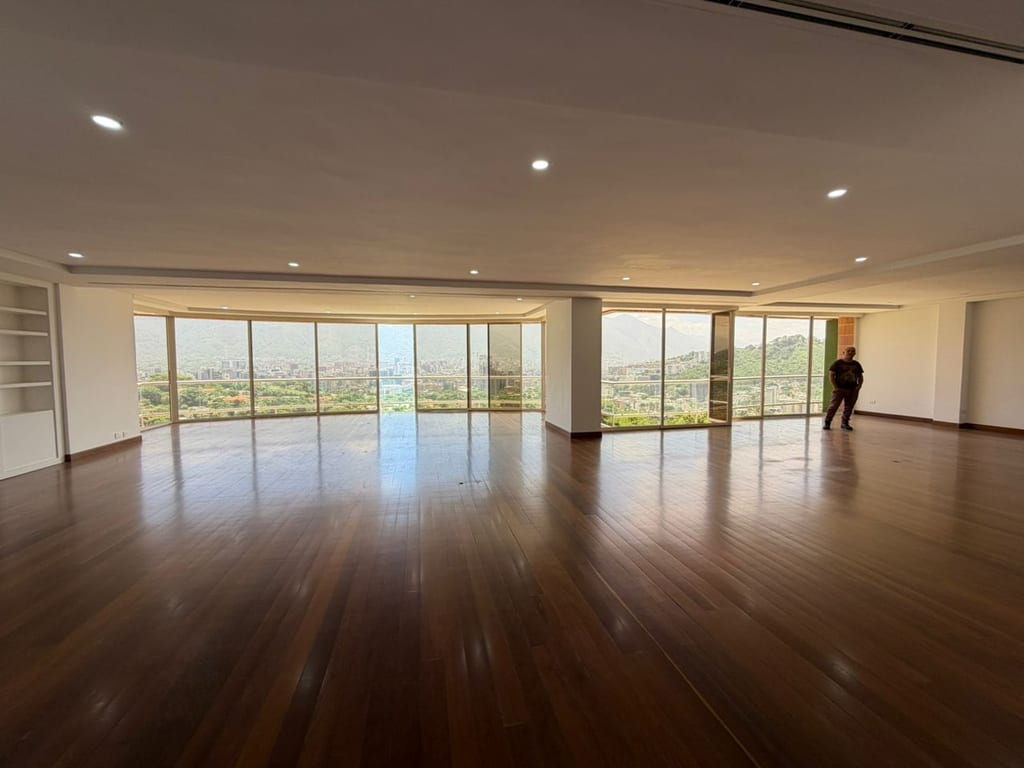 Apartamento en Colinas de Valle Arriba, Caracas - 1