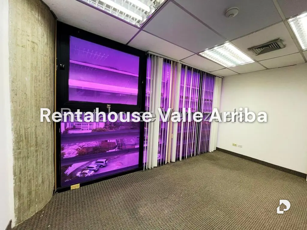 Local comercial en Los Samanes, Caracas – 17