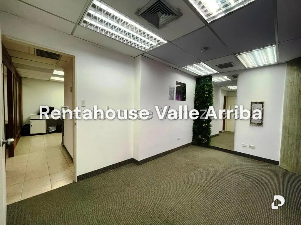 Local comercial en Los Samanes, Caracas – 15