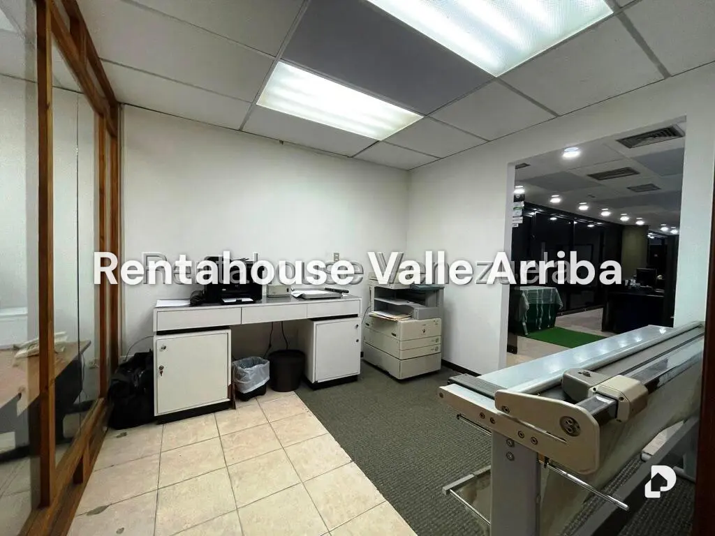 Local comercial en Los Samanes, Caracas – 20