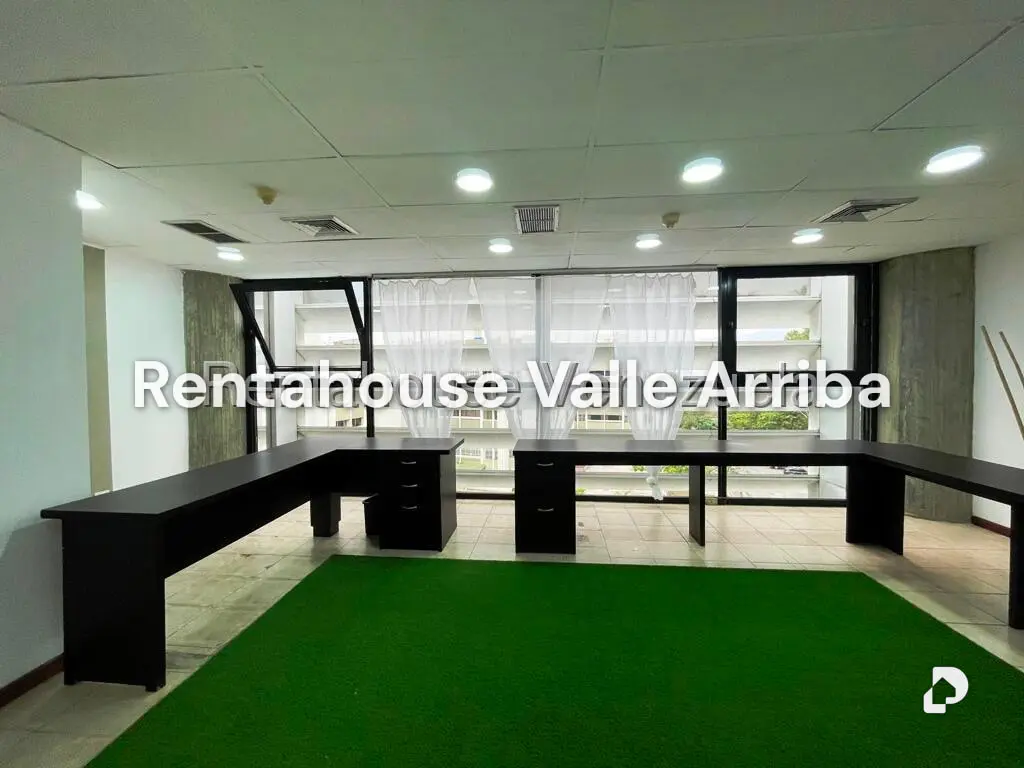 Local comercial en Los Samanes, Caracas – 28