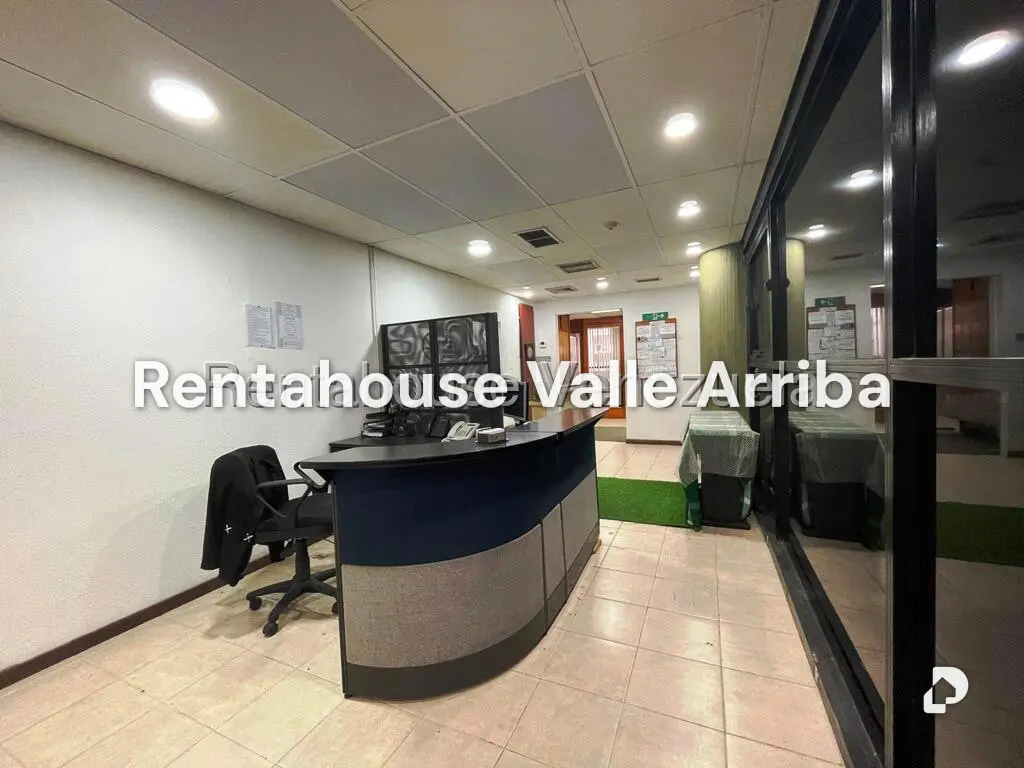 Local comercial en Los Samanes, Caracas – 1