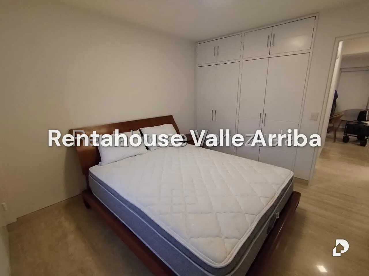 Apartamento en Las Mercedes, Caracas – 11