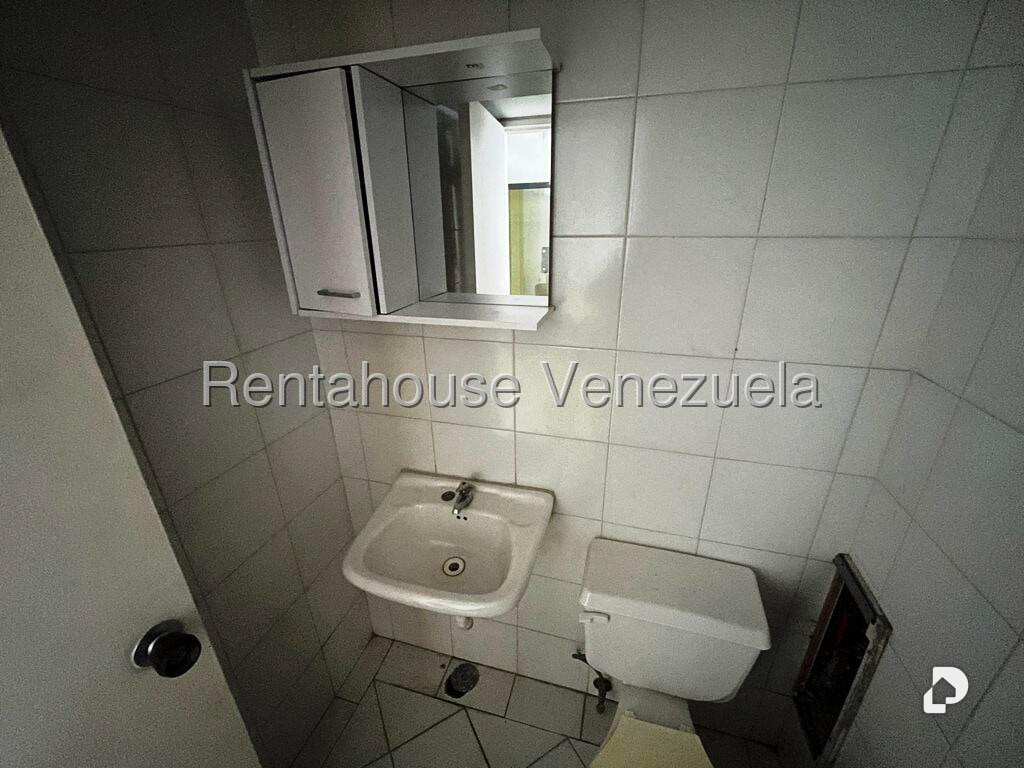 Oficina en Los Samanes, Caracas – 16