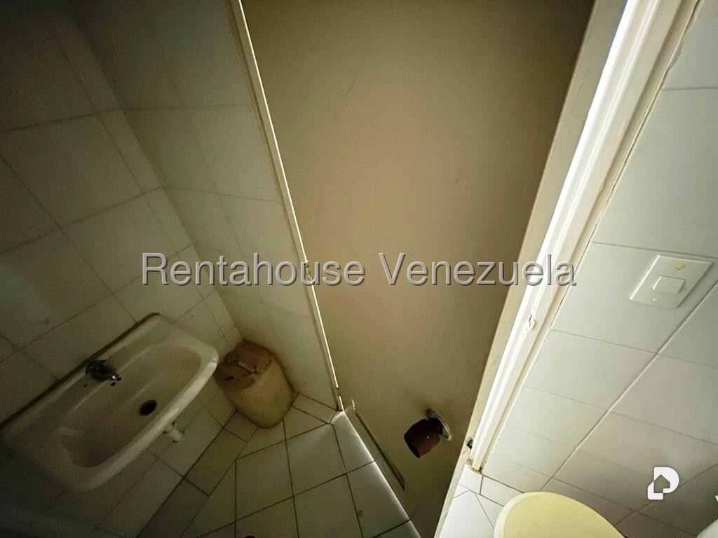 Oficina en Los Samanes, Caracas – 17