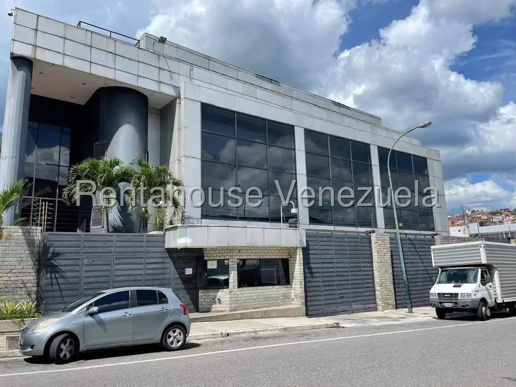 Warehouse in La Urbina, Caracas - 1