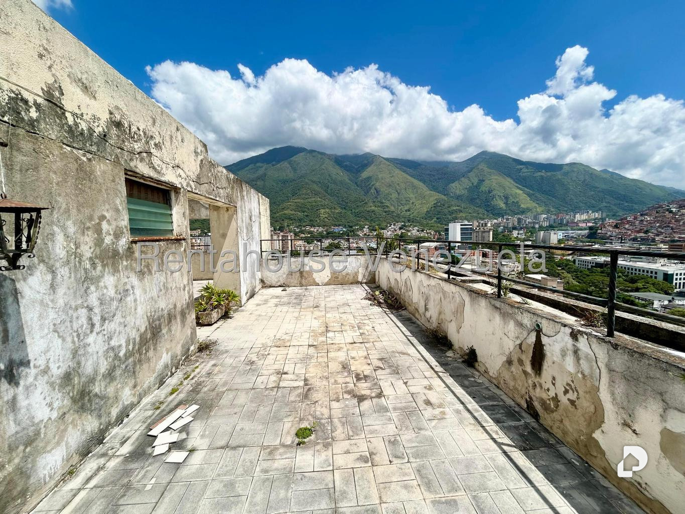 Apartamento en La Urbina, Caracas – 30