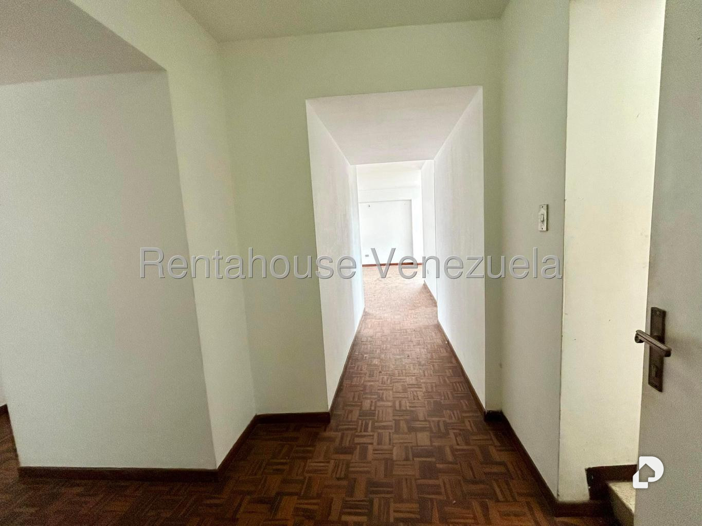 Apartamento en La Urbina, Caracas – 2