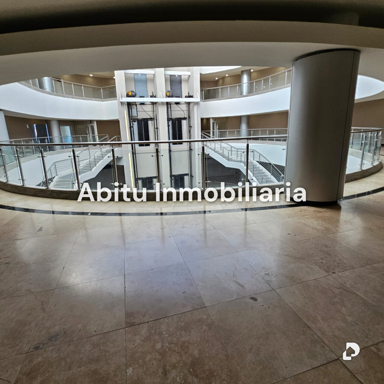 Oficina en Cerro Verde, Caracas – 11