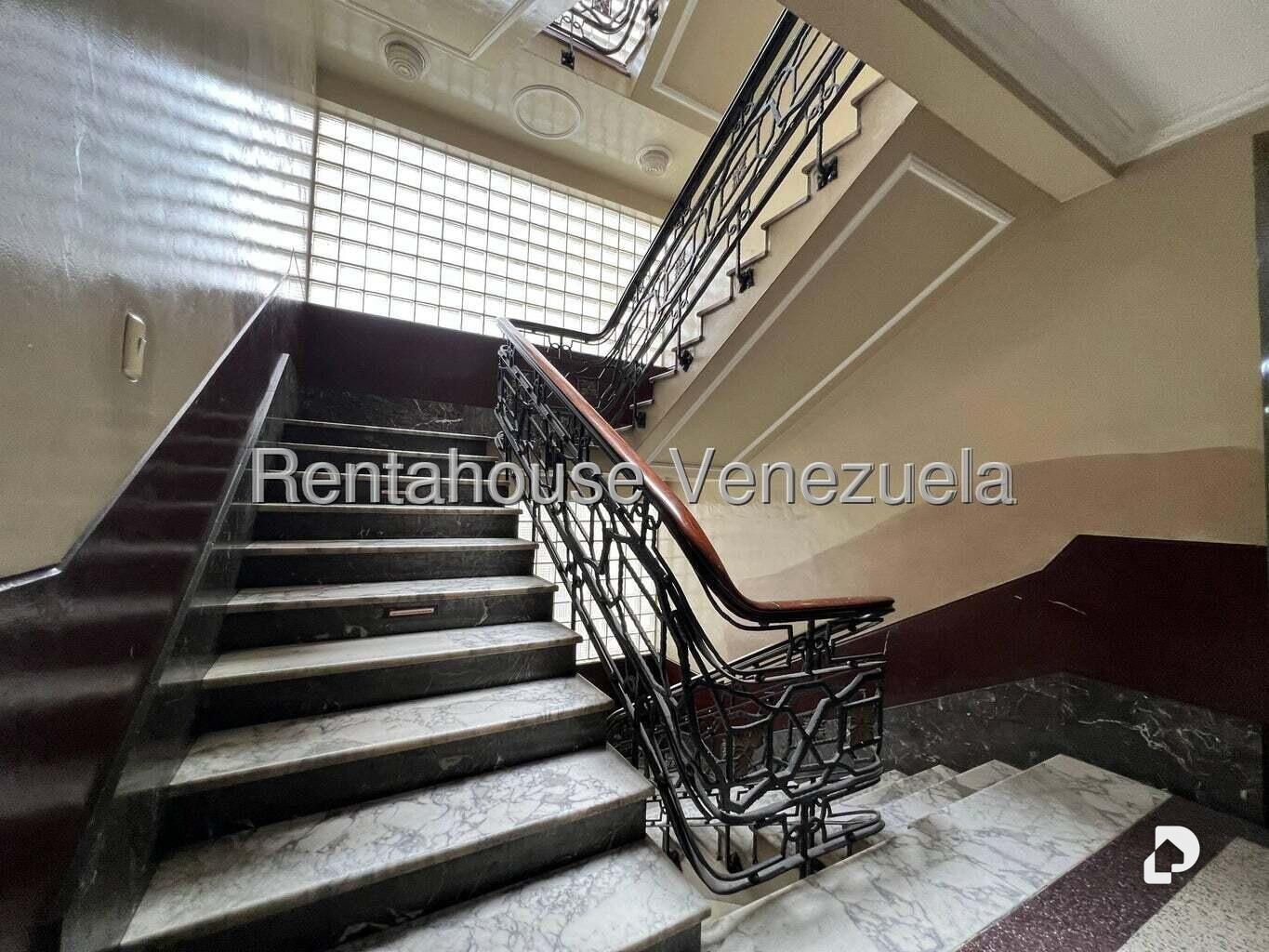 Apartamento en Parroquia Catedral, Caracas – 24