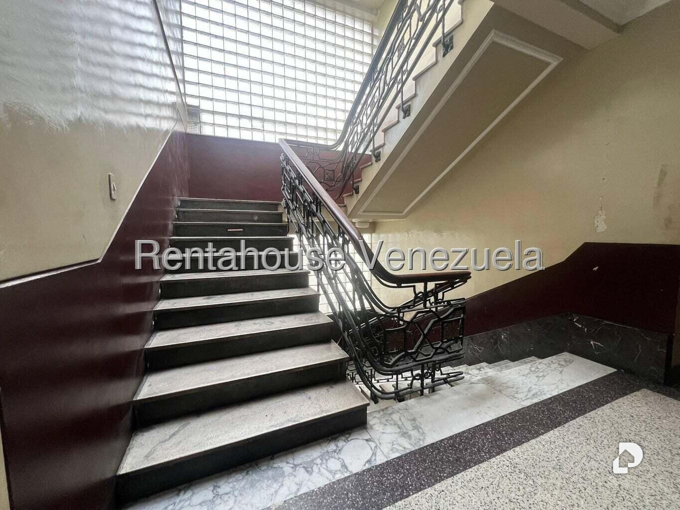 Apartamento en Parroquia Catedral, Caracas – 26