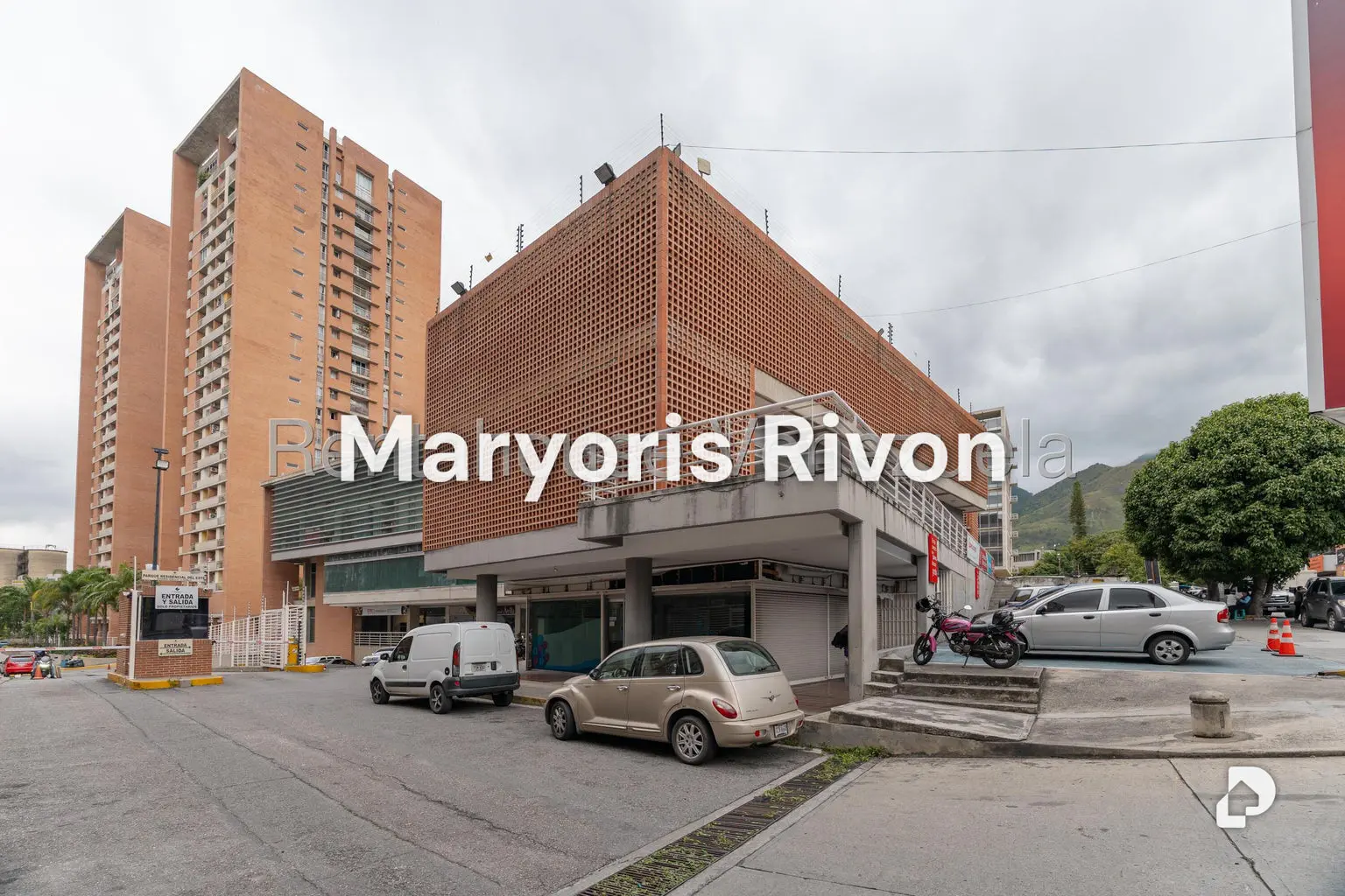 Local comercial en Boleíta Norte, Caracas – 30
