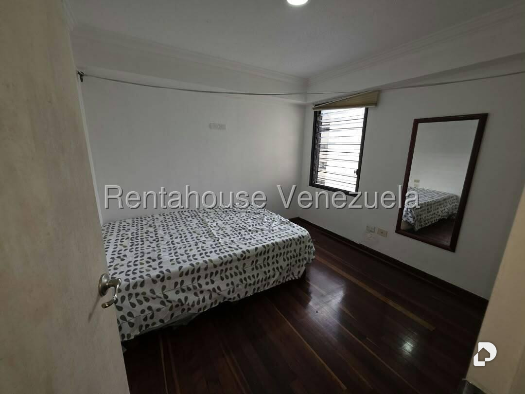 Apartamento en El Cigarral, Caracas – 15