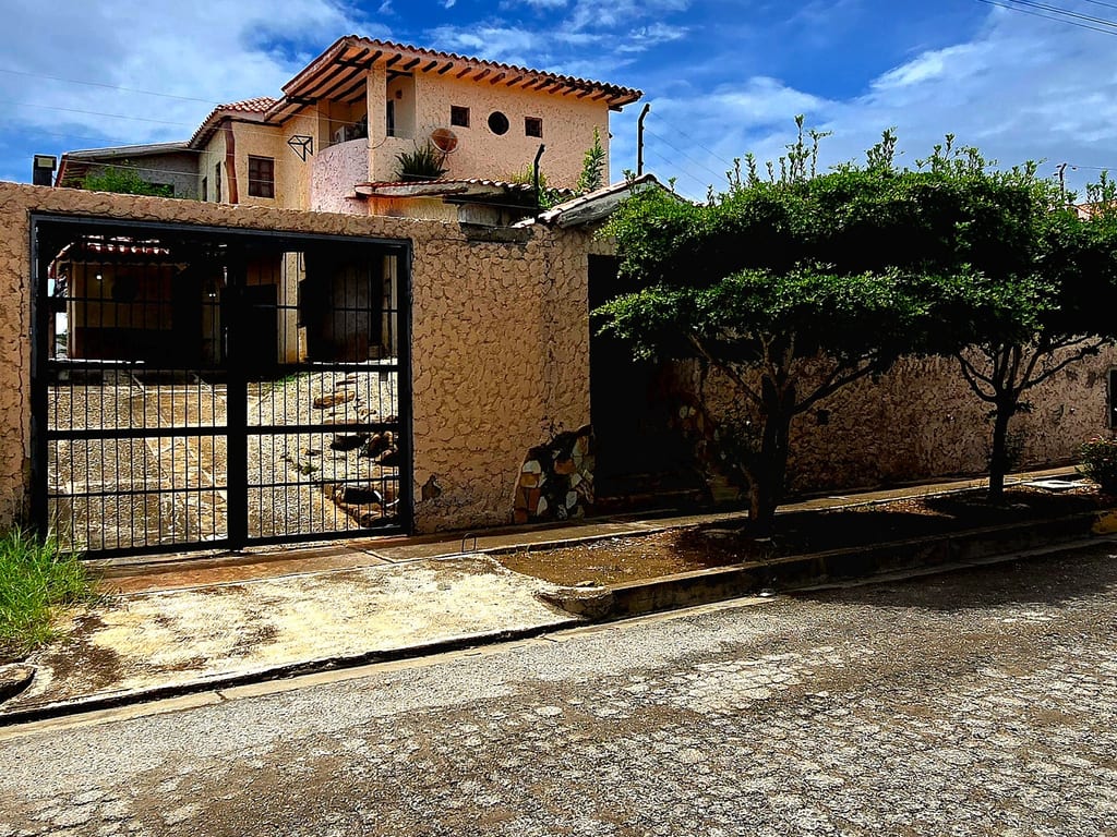 Casa en Urbanización Playa El Ángel, Porlamar - 1