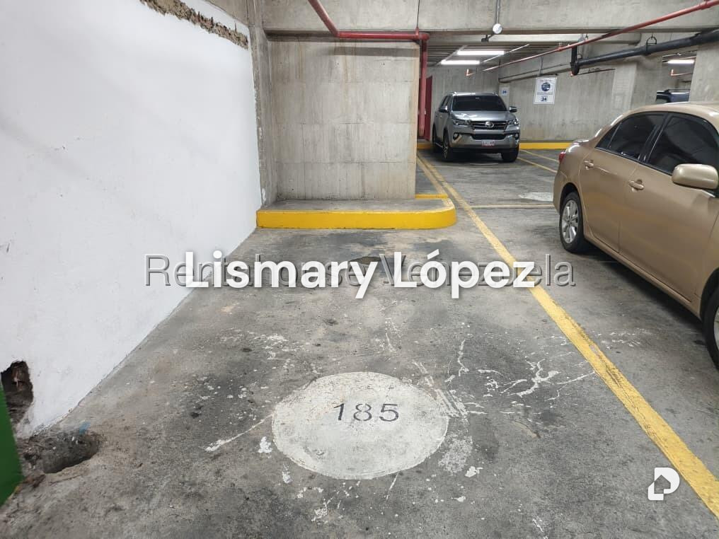Local comercial en Prados del Este, Caracas – 12
