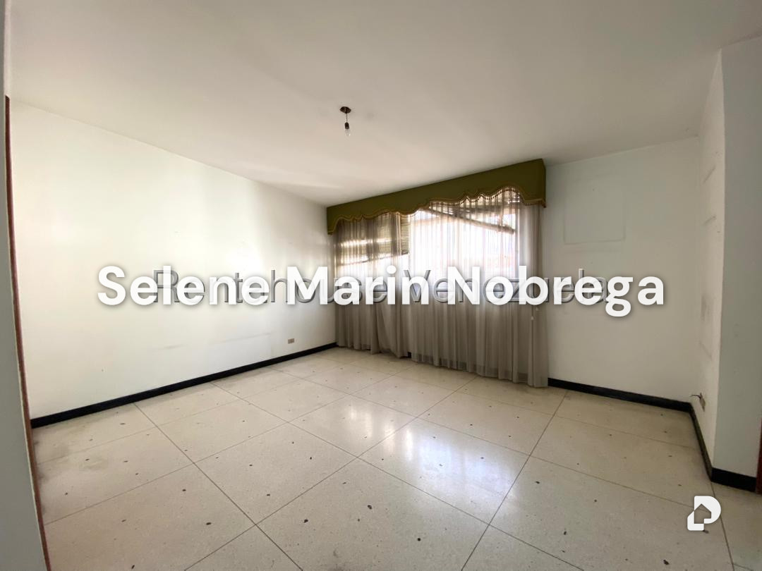 Casa en El Marqués, Caracas – 20