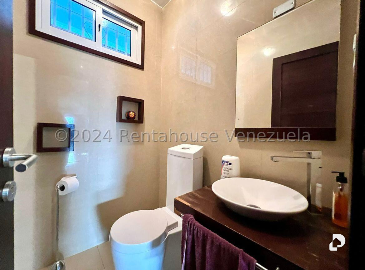 Casa en Colinas de Bello Monte, Caracas – 16