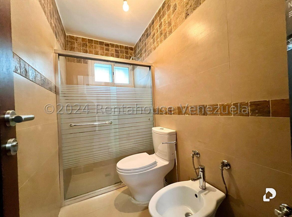 Casa en Colinas de Bello Monte, Caracas – 26