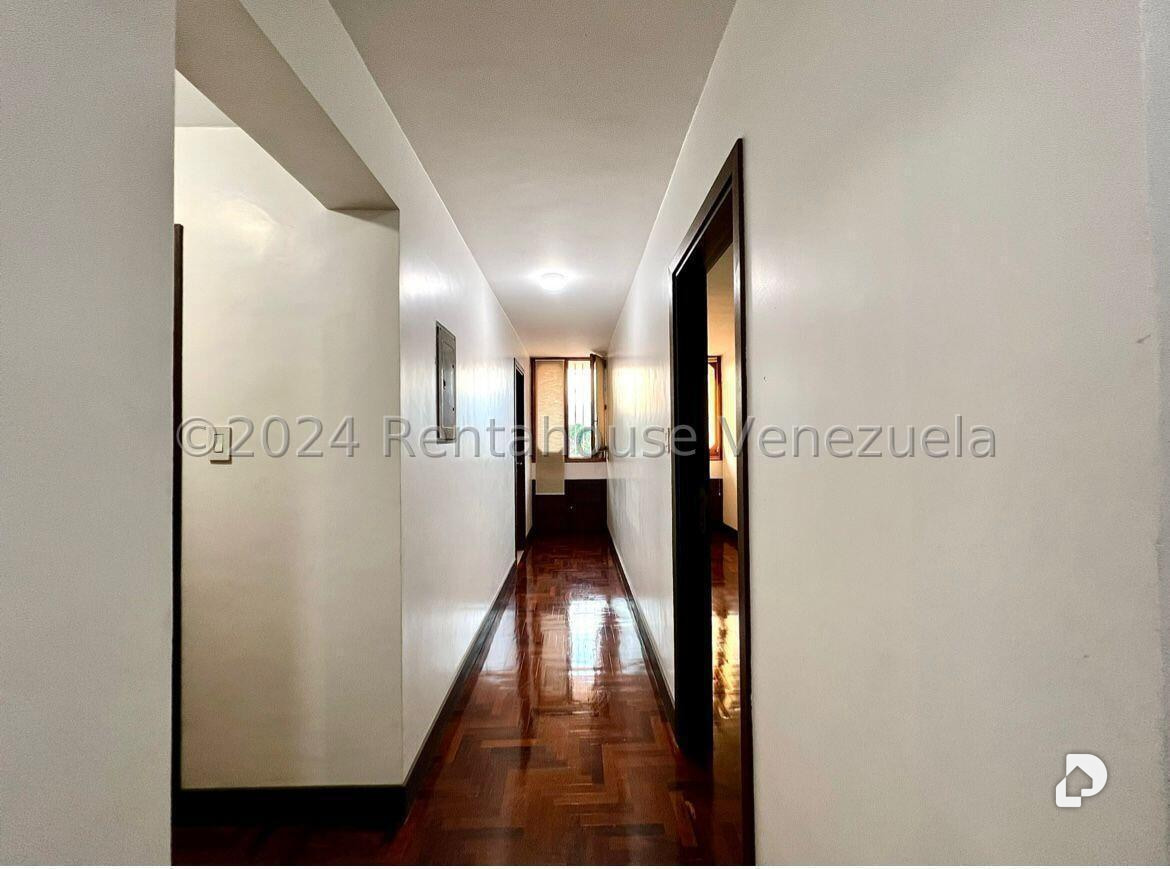 Casa en Colinas de Bello Monte, Caracas – 17