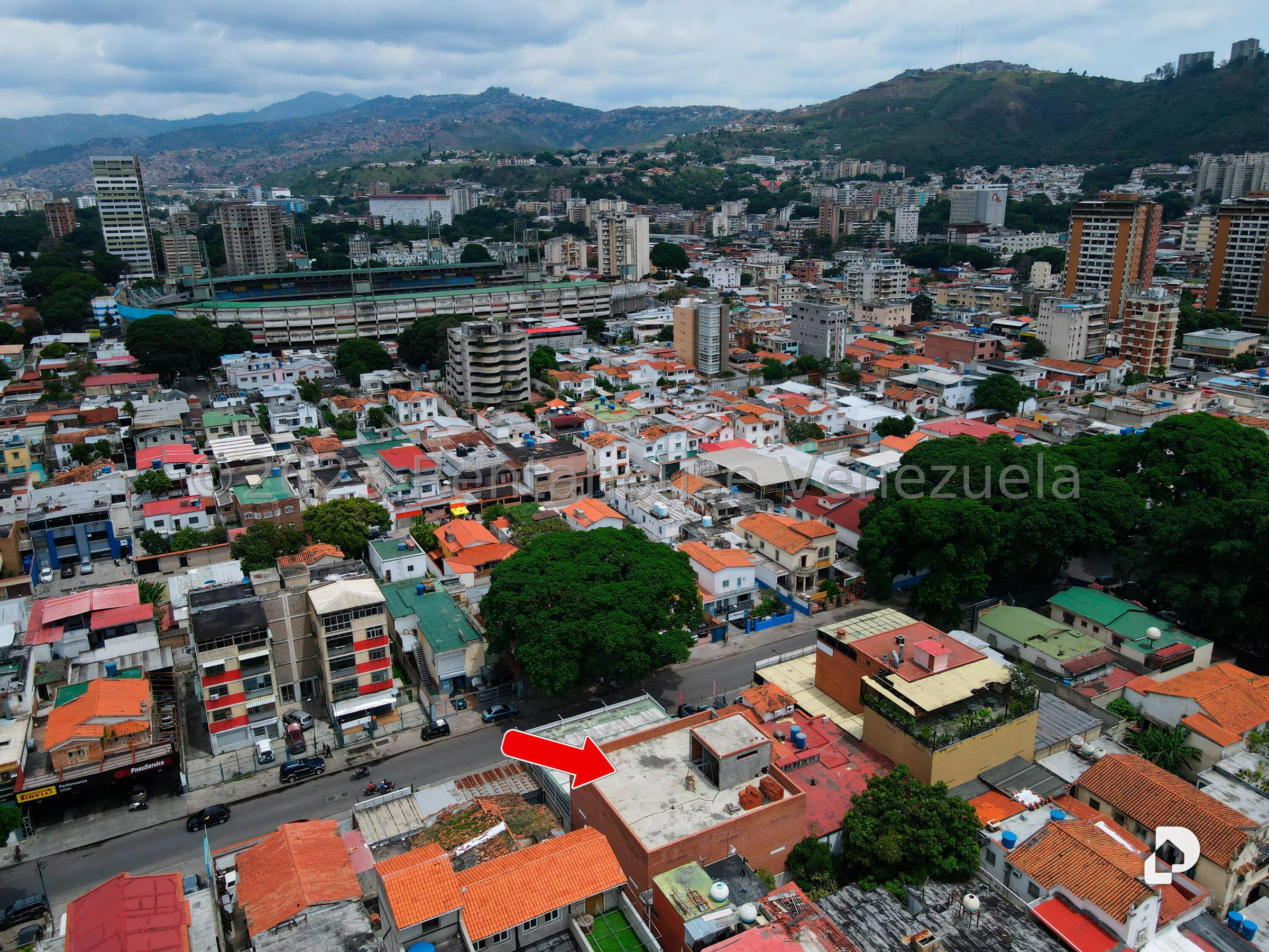 Local comercial en El Paraíso, Caracas