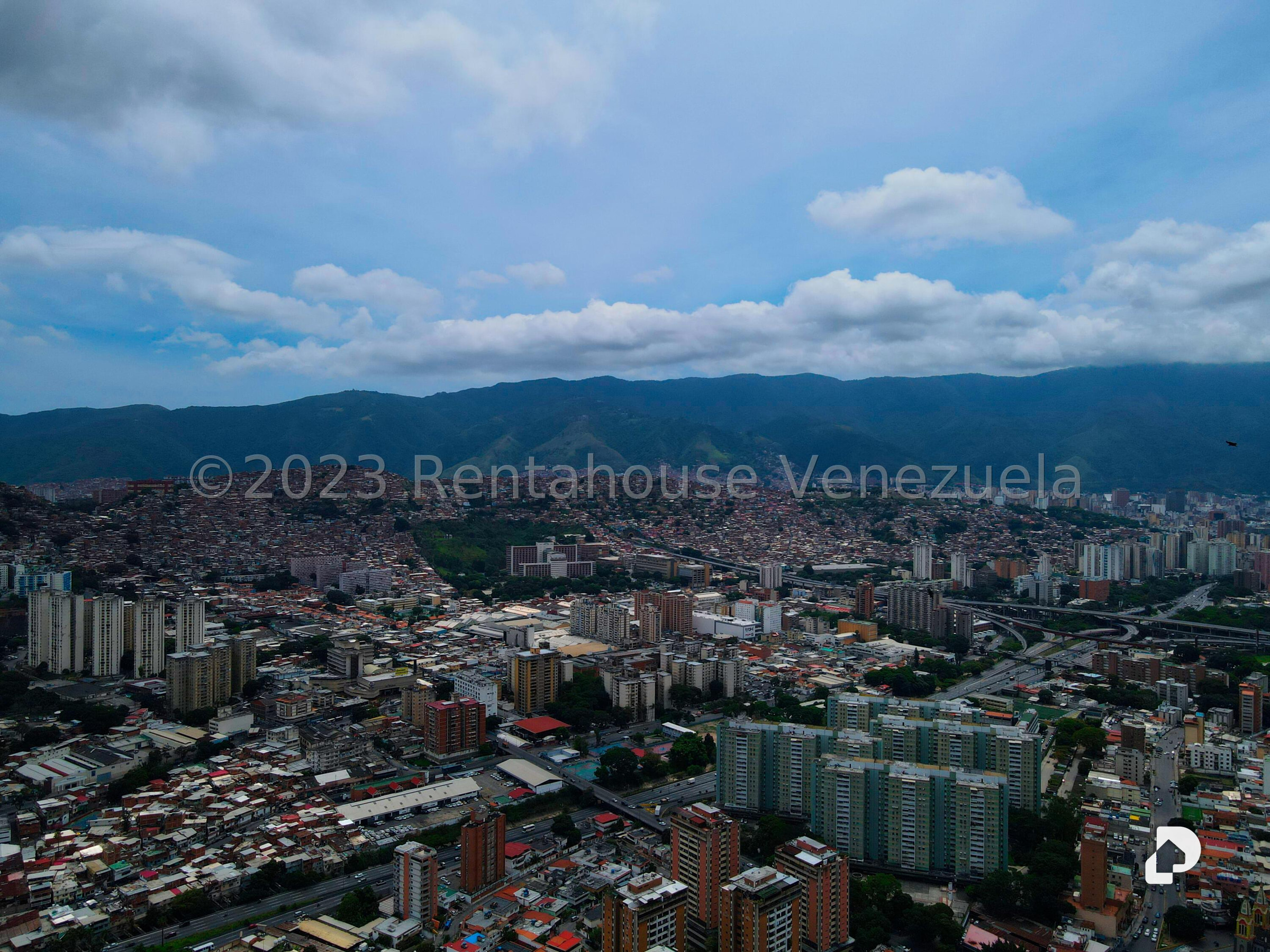 Local comercial en El Paraíso, Caracas