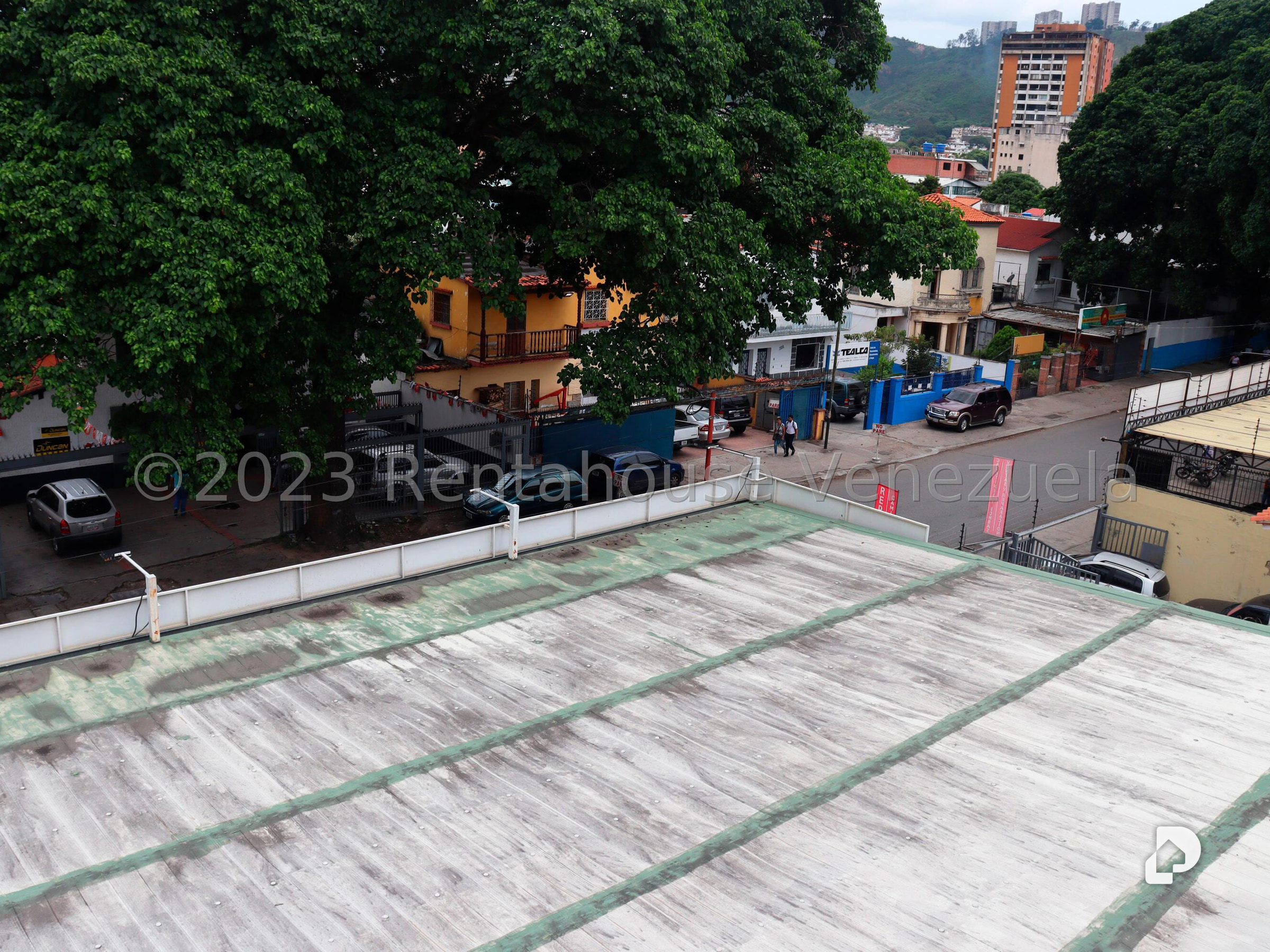 Local comercial en El Paraíso, Caracas