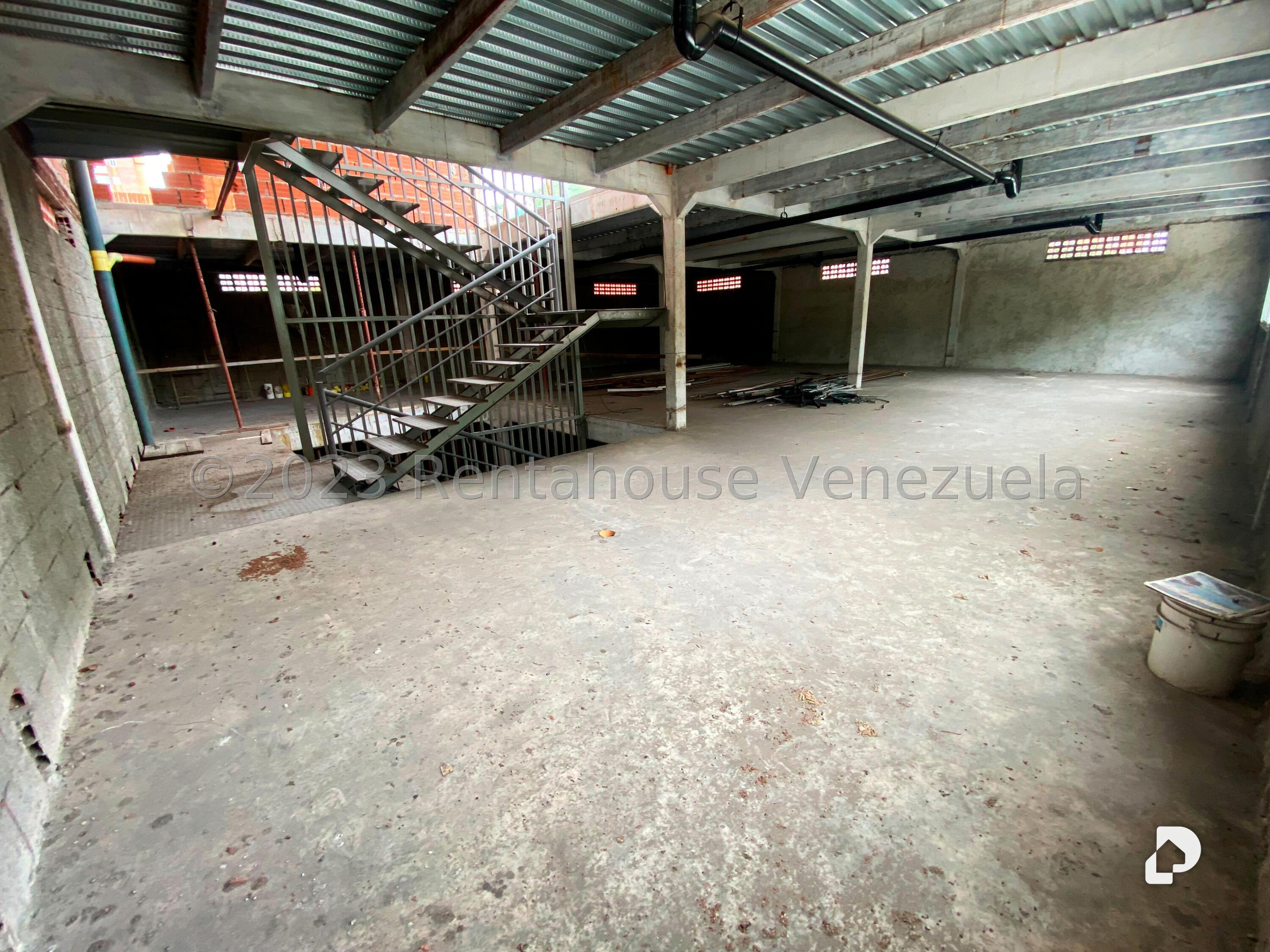 Local comercial en El Paraíso, Caracas