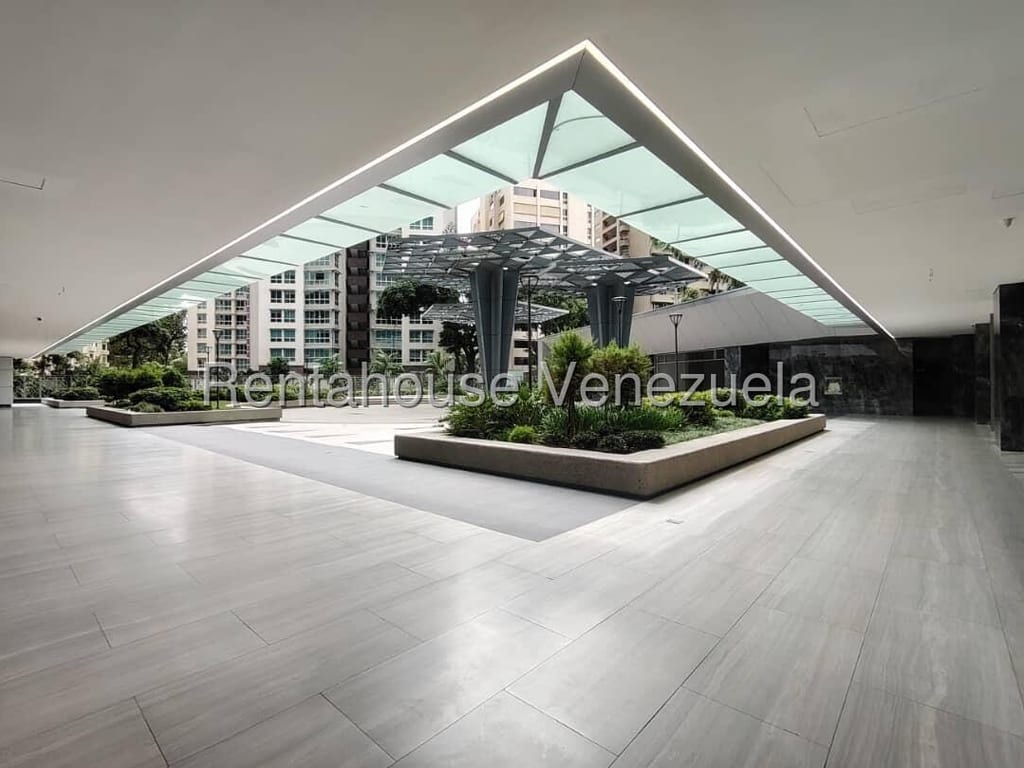 Local comercial en Campo Alegre, Caracas - 1