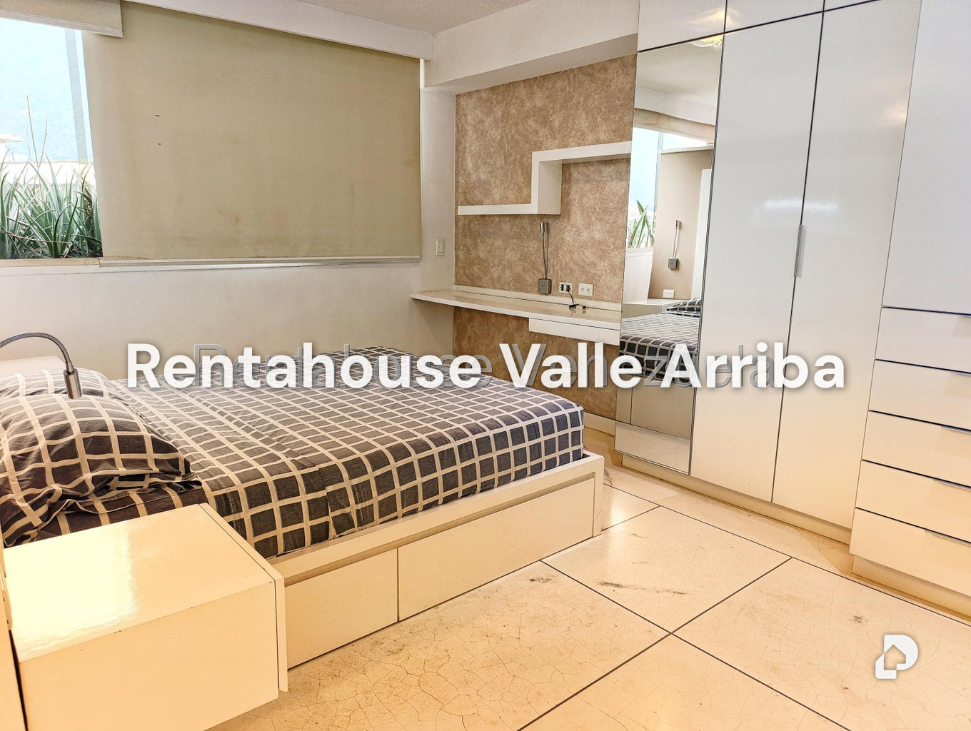 Apartamento en Los Palos Grandes, Caracas – 11