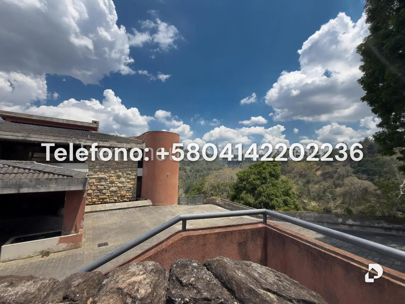 Land in La Lagunita Country Club, Caracas – 11