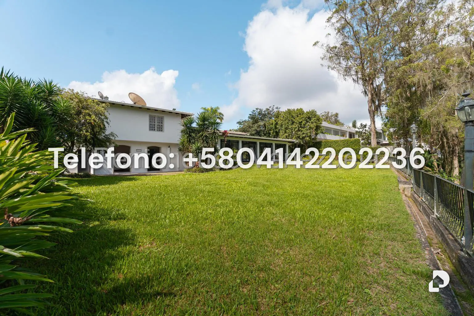 House in La Lagunita Country Club, Caracas – 16