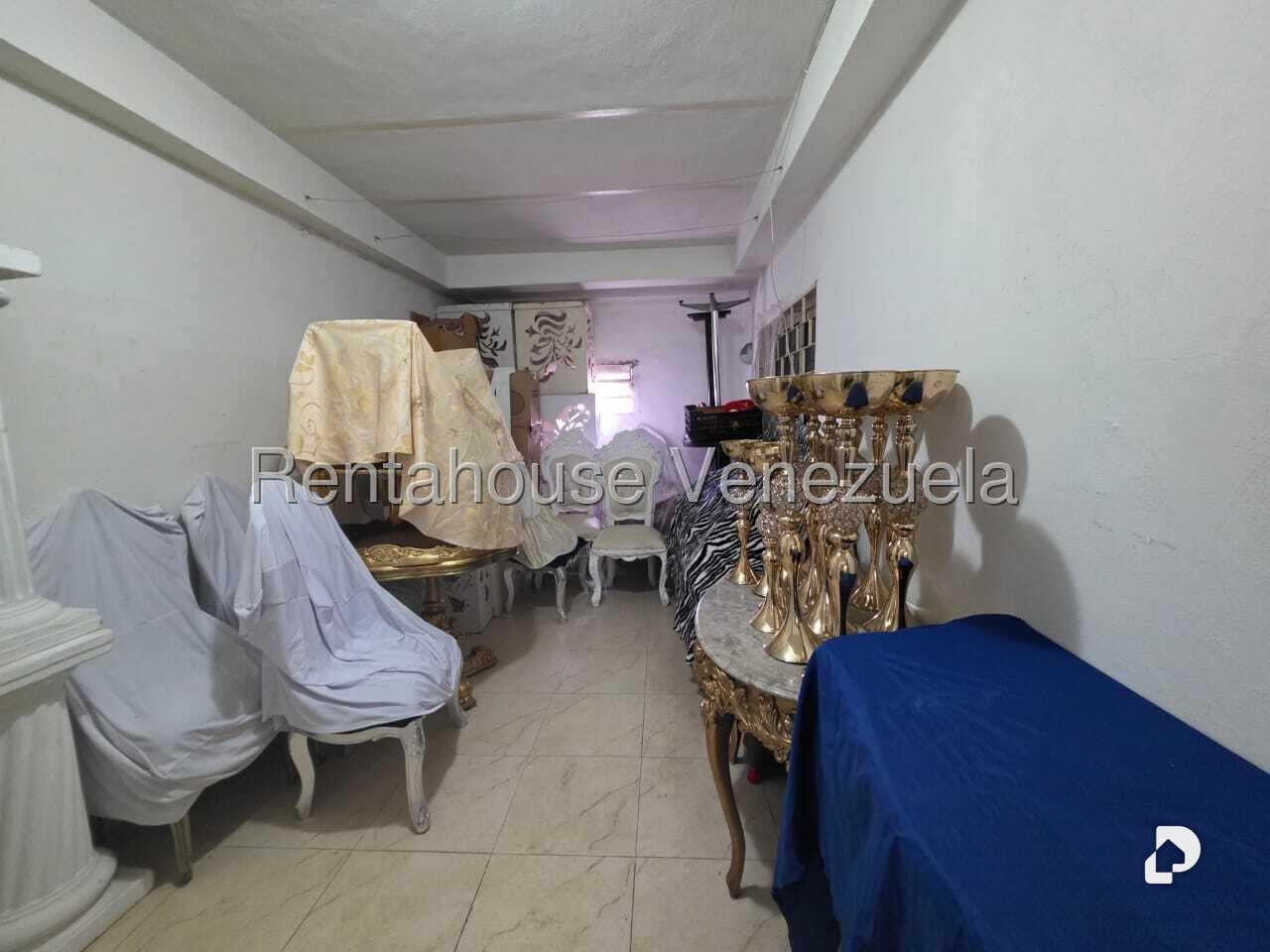 Casa en La California Sur, Caracas – 18