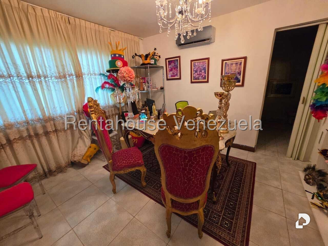 Casa en La California Sur, Caracas – 14