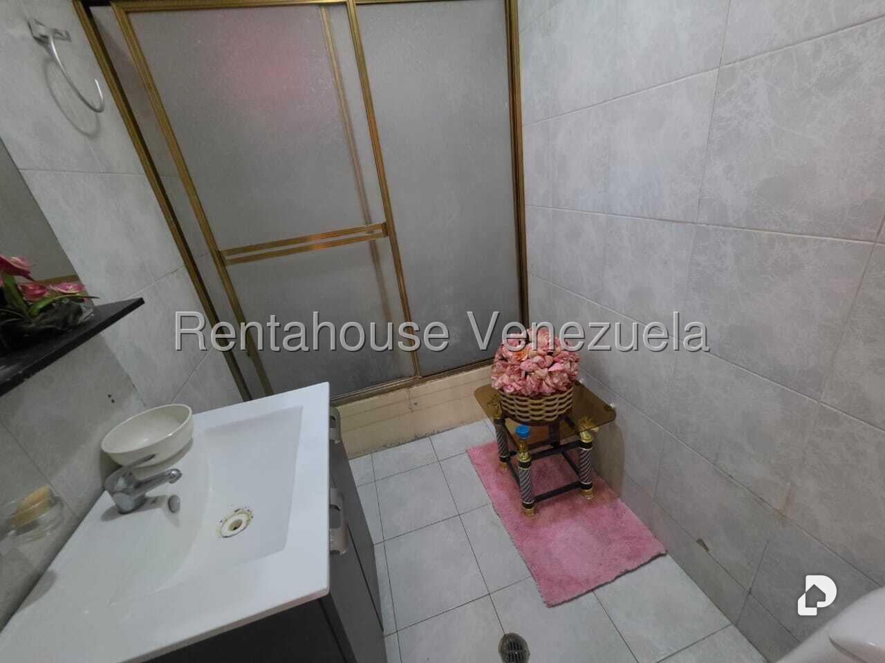 Casa en La California Sur, Caracas – 13