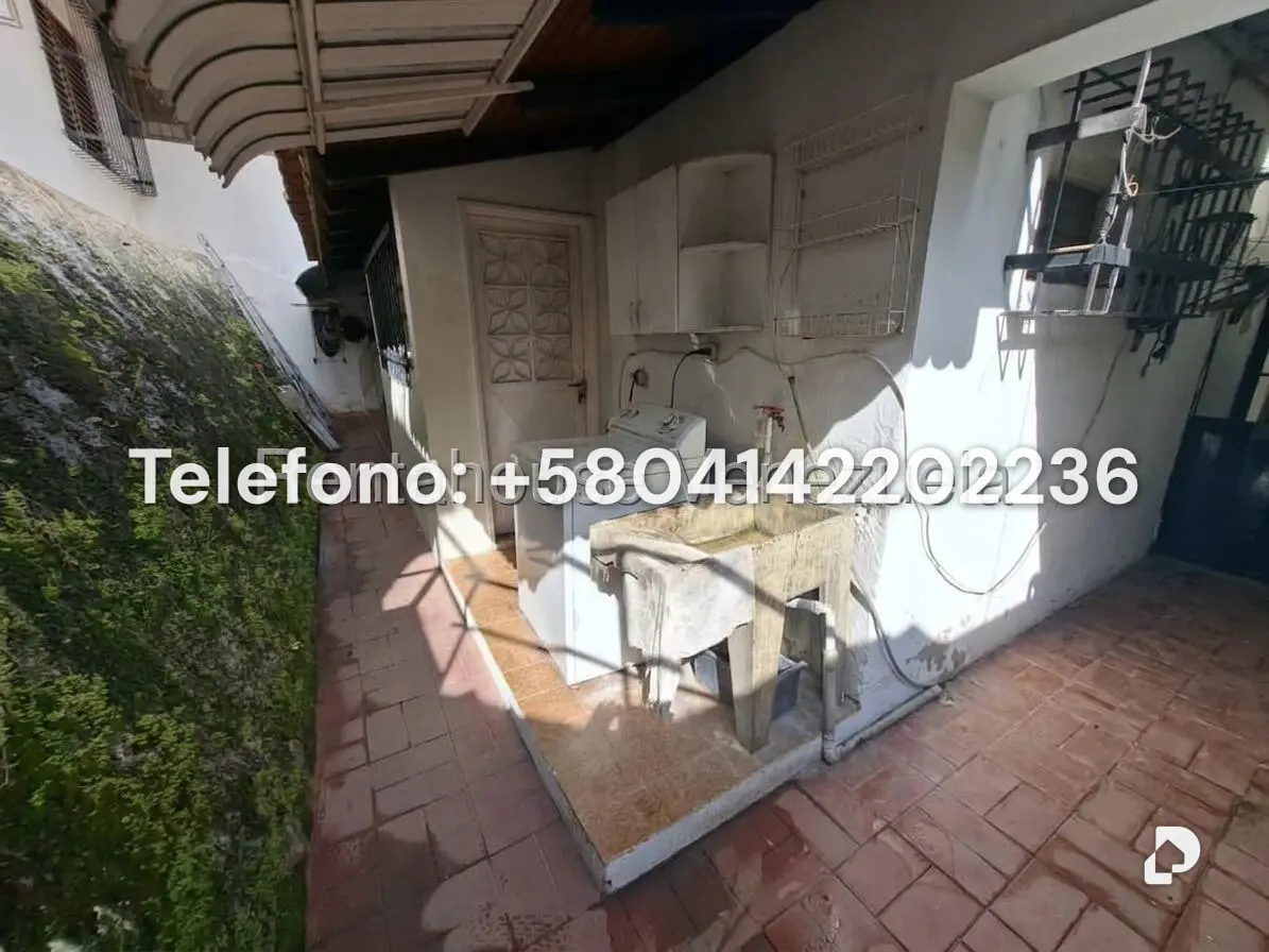 Casa en Prados del Este, Caracas – 27