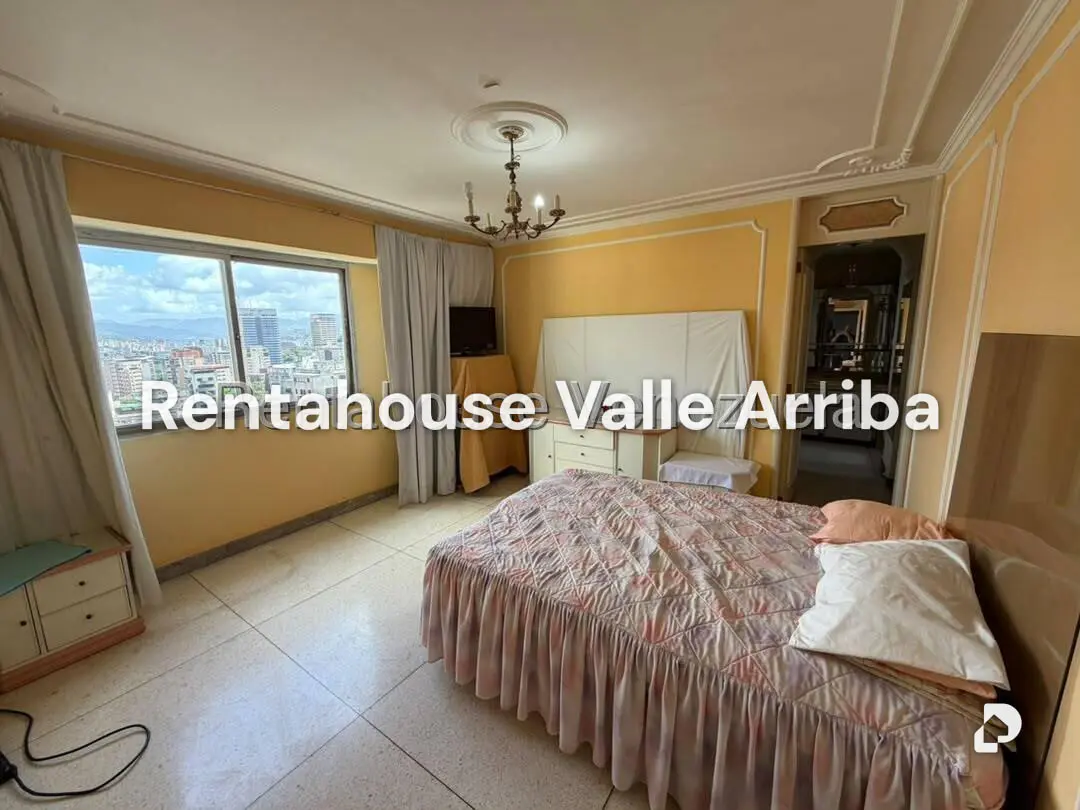Apartamento en La Florida, Caracas – 23