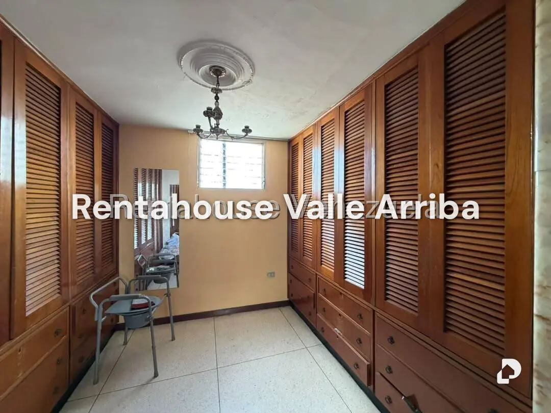 Apartamento en La Florida, Caracas – 24