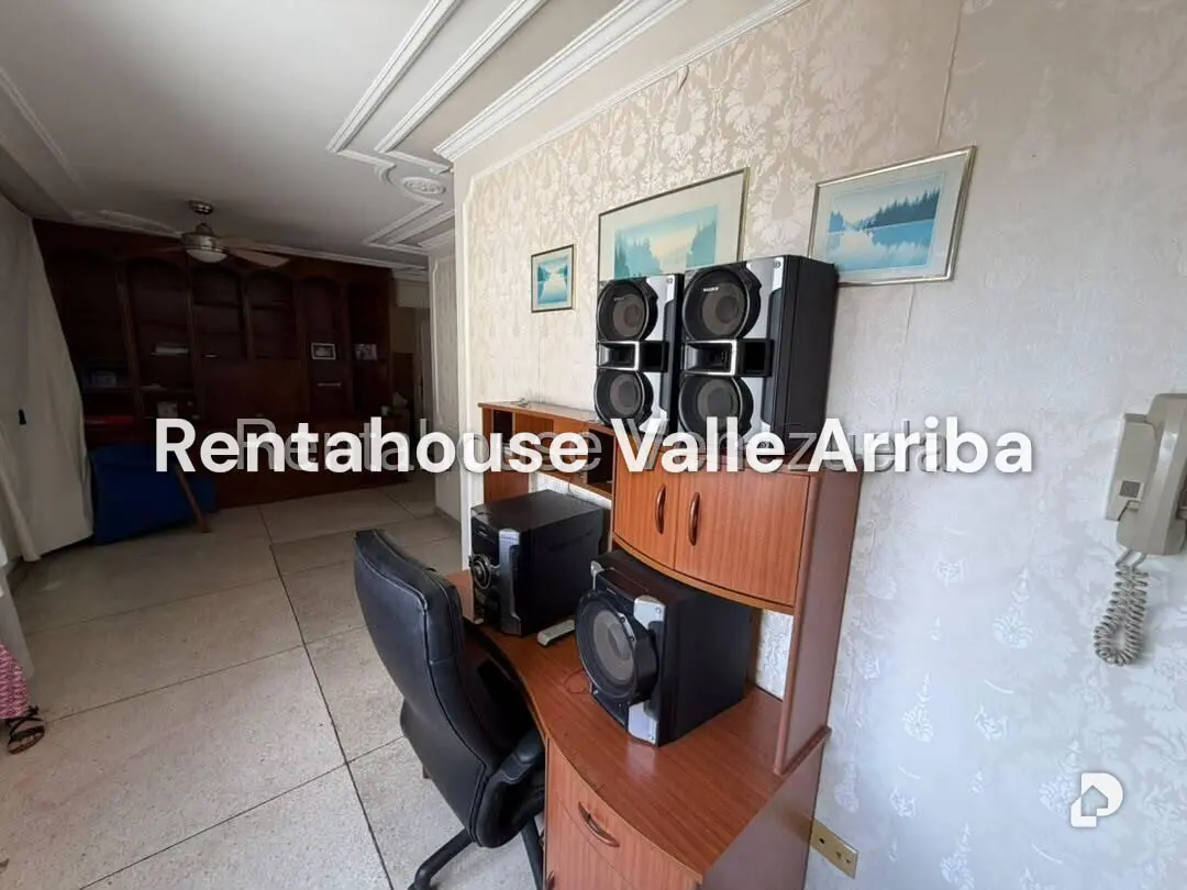 Apartamento en La Florida, Caracas – 13