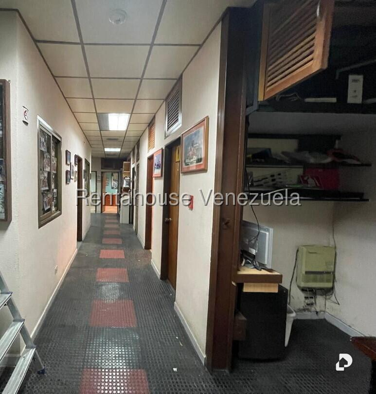 Galpón en Boleíta Sur, Caracas – 30