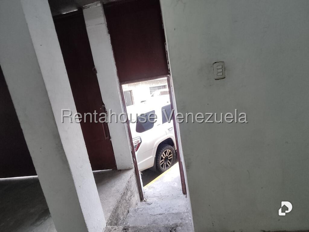 Local comercial en Bello Campo, Caracas – 11